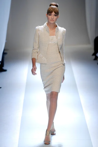 Look 18